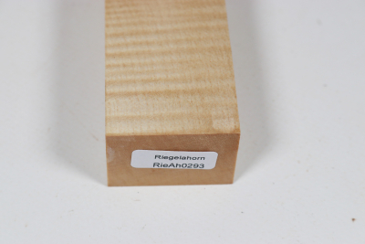 Knife Block Curly Maple - RieAh0293