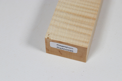 Messergriffblock Riegelahorn - RieAh0295