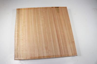 Board Eucalyptus 300x300x55mm - Euka0207