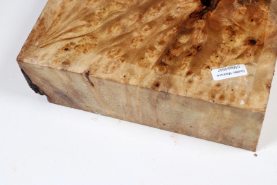 Golden Madrone Burl 195x170x60mm - GMadr0567