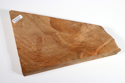 Camphor Burl 230x150x50mm - KamM0294