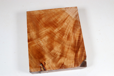 Blank Qulited Maple 200x170x57mm - Ahorn0389