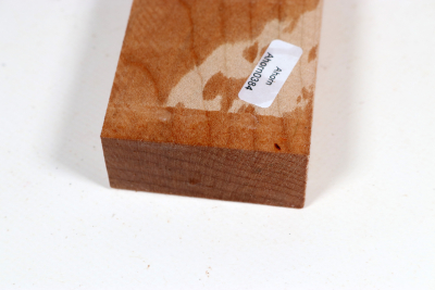 Board Qulited Maple 335x58x25mm - Ahorn0384