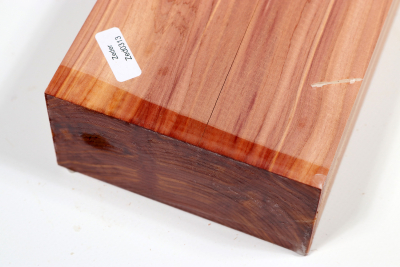 Board Eastern Red Cedar 300x115x50mm - Zed0313