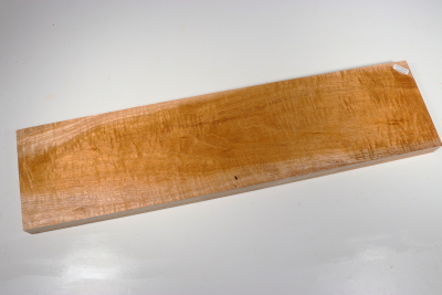 Board Honduran Mahogany / Swietenia curly 615x150x29mm - Swiet0126