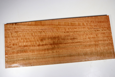 Board Marri, Red Gum curly 495x205x17mm - Marri0136