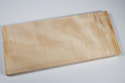 Brettabschnitt Riegelahorn 305x135x25mm - RieAh0289