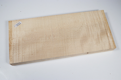 Brettabschnitt Riegelahorn 305x135x25mm - RieAh0289