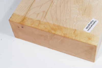 Board Birdseye Maple 255x130x50mm - VogAug0399
