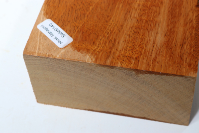 Guitar Neck Honduran Mahogany / Swietenia curly 1035x100x50mm - Swiet0140