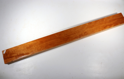 Guitar Neck Honduran Mahogany / Swietenia curly 1035x100x50mm - Swiet0140