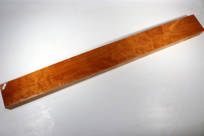 Guitar Neck Honduran Mahogany / Swietenia curly 1040x110x50mm - Swiet0142