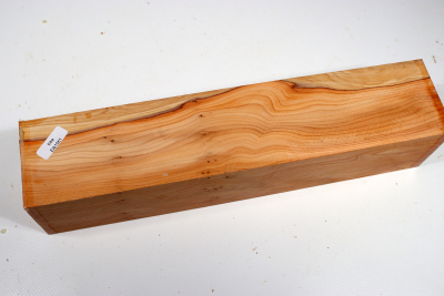 Square Yew 305x65x65mm - Eib1551
