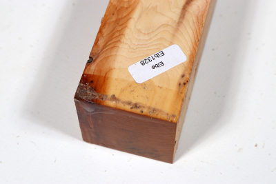 Square Yew Burl 305x45x45mm - Eib1328