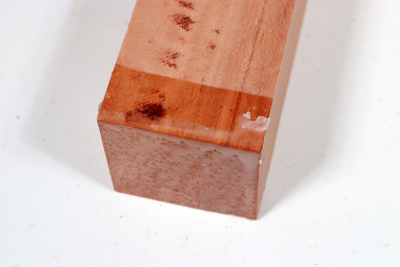 Square Eucalyptus, red 305x50x50mm - Euka0185