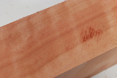 Square Eucalyptus, red 305x50x50mm - Euka0201
