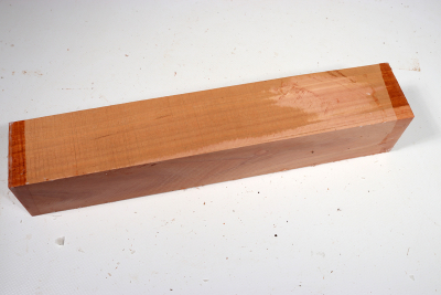 Square Eucalyptus, red 305x55x55mm - Euka0197