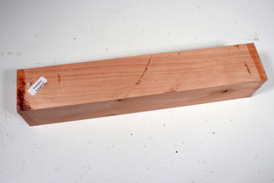 Square Eucalyptus, red 305x55x55mm - Euka0197