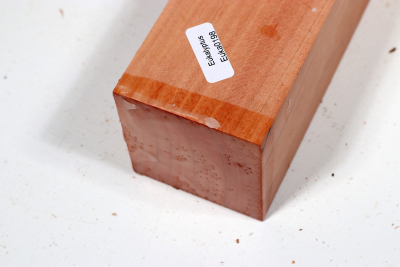 Square Eucalyptus, red 305x55x55mm - Euka0198