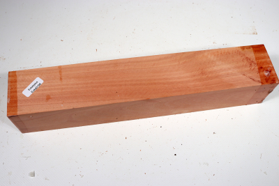 Square Eucalyptus, red 305x55x55mm - Euka0198