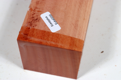 Square Eucalyptus, red 305x60x60mm - Euka0200