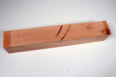 Square Eucalyptus, red 325x52x52mm - Euka0191