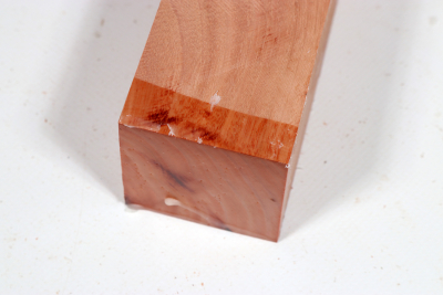 Square Eucalyptus, red 325x52x52mm - Euka0191