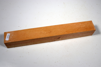 Square Eucalyptus 305x40x40mm - Euka0118