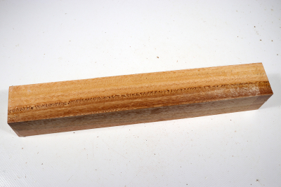 Kantel Eukalyptus 305x45x45mm - Euka0126