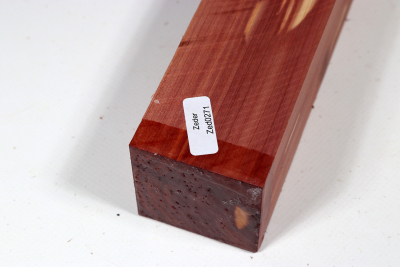 Square Eastern Red Cedar 305x50x50mm - Zed0271