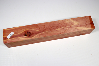 Square Eastern Red Cedar 305x50x50mm - Zed0301