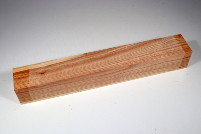 Square Kentucky Coffeetree 305x45x45mm - Gewe0104