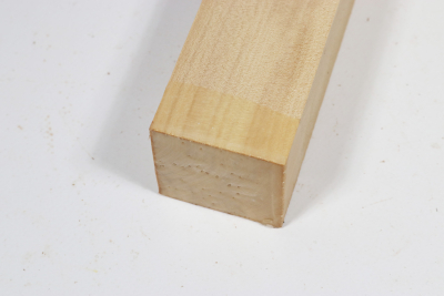 Square Elderberry 320x45x45mm - Holu0137