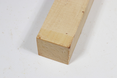 Square Elderberry 325x40x40mm - Holu0135