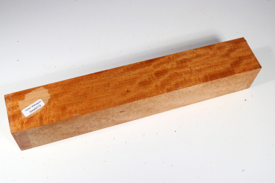 Square Honduran Mahogany / Swietenia curly 305x50x50mm - Swiet0112