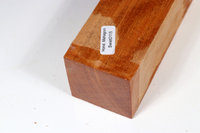 Square Honduran Mahogany / Swietenia curly 305x50x50mm - Swiet0115