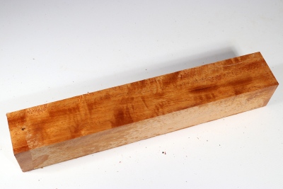 Square Honduran Mahogany / Swietenia curly 305x50x50mm - Swiet0118