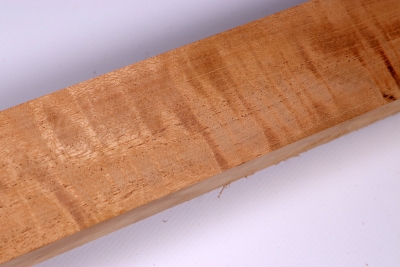 Kantel Honduras Mahagoni / Swietenia curly 450x50x50mm - Swit0009