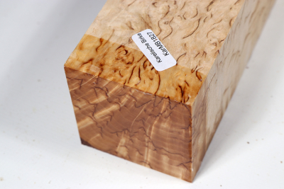 Square Karelian Masurbirch 305x60x60mm - KarMB1827