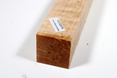 Square Karelian Masurbirch 350x33x33mm - KarMB2334