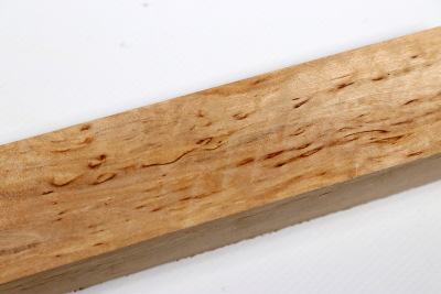 Square Karelian Masurbirch 350x33x33mm - KarMB2337