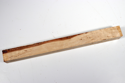 Square Karelian Masurbirch 350x33x33mm - KarMB2369