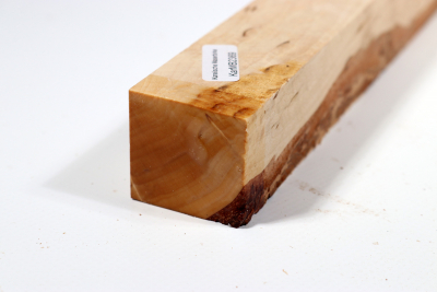 Square Karelian Masurbirch 350x33x33mm - KarMB2369