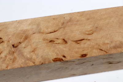 Square Karelian Masurbirch 350x33x33mm - KarMB2402