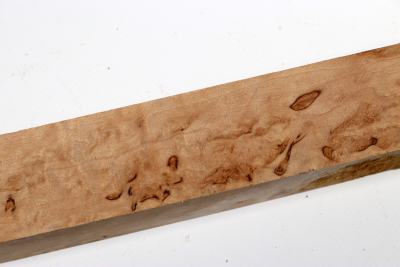 Square Karelian Masurbirch 430x40x40mm - KarMB2367