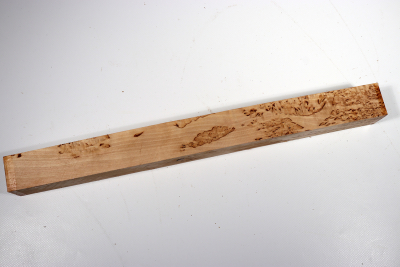 Square Karelian Masurbirch 430x40x40mm - KarMB2370
