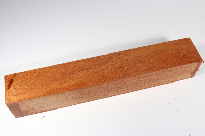 Square Khaya Mahogany 305x50x50mm - Khay0046