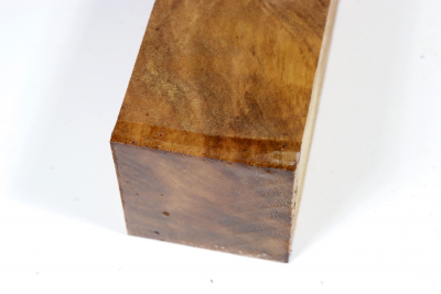 Square Laurel Burl 305x60x60mm - LauM0190