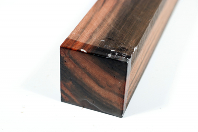 Square Macassar Ebony 305x45x45mm - Maka0773