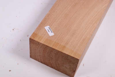 Kantel Muschelahorn schlicht 330x100x65mm - Ahorn0202